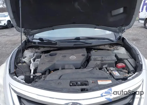 2015 Nissan Altima 2.5 Sv z USA, uszkodzony, nr VIN 1N4AL3AP7FC295328